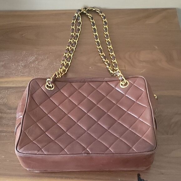 CHANEL Authentic VTG Brown Lambskin Leather GM Shoulder Flap Camera Bag GHW RARE - Picture 9 of 16